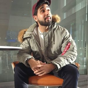 Meet your Posher, Jay